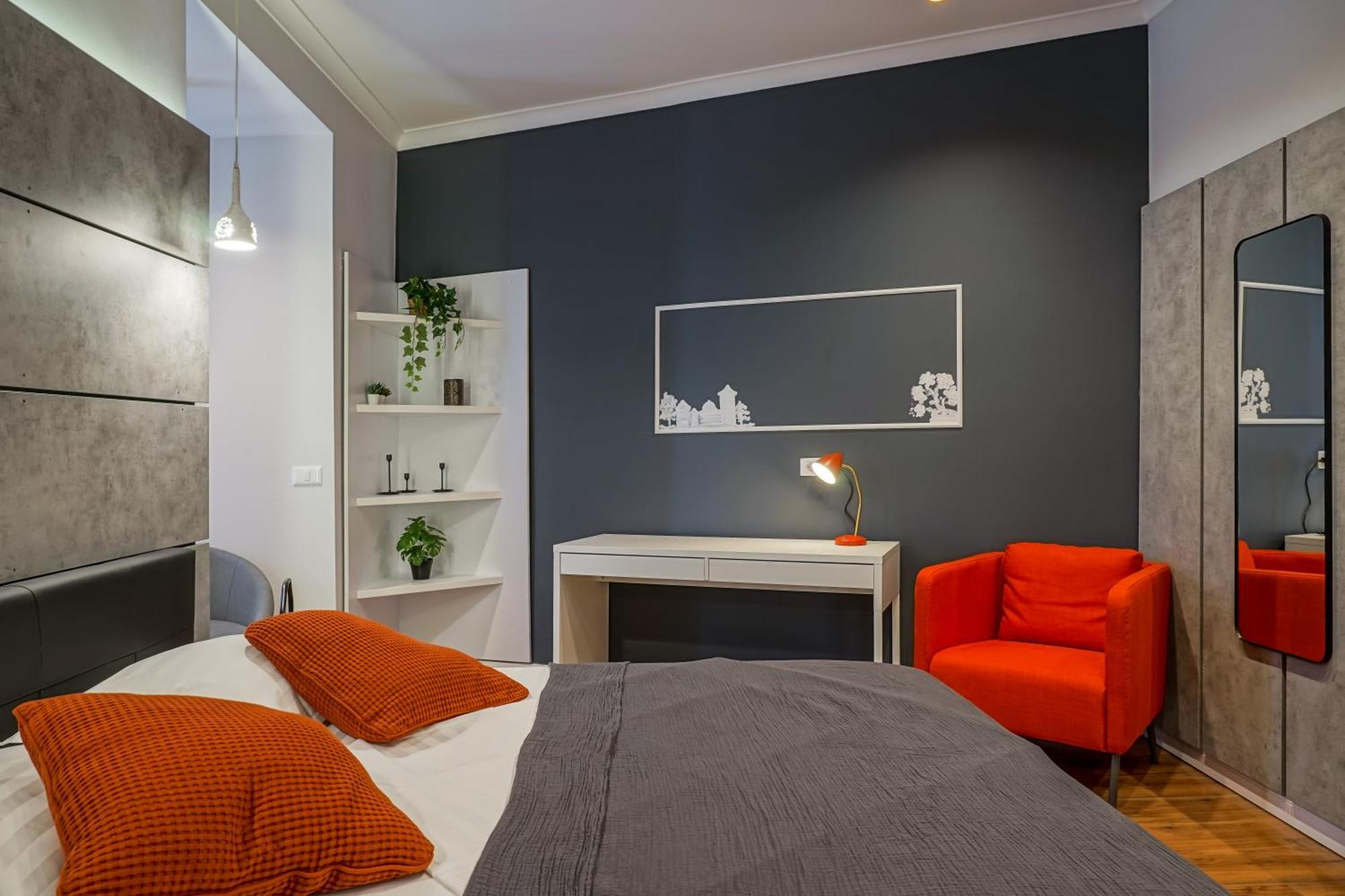 Apartment Charming 2bdr Apt Downtown